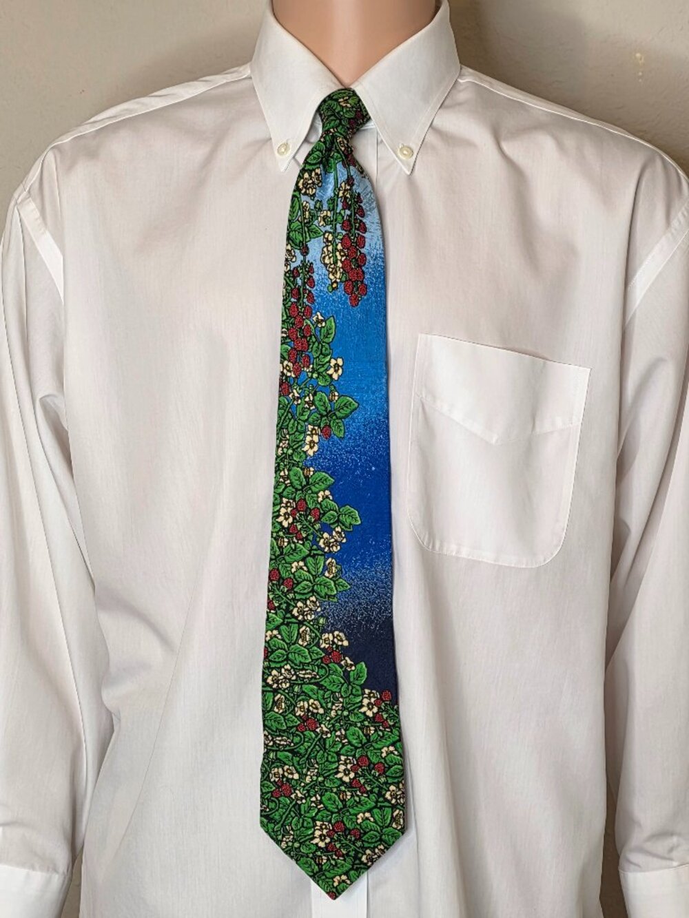 Authentic 1996 Rush Limbaugh No Boundaries Collection Silk Tie - Floral Berry